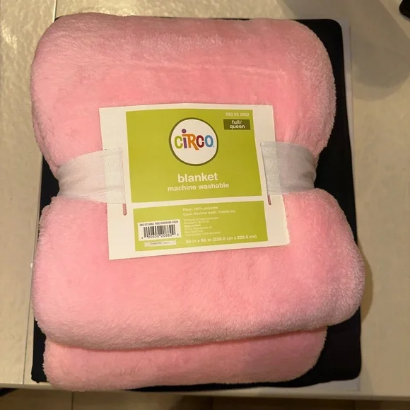 Circo Light Pink Blanket Full/Queen Brand New Rare Pink Color - Picture 1 of 1